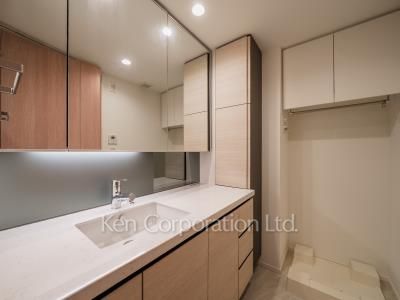 パウダールーム