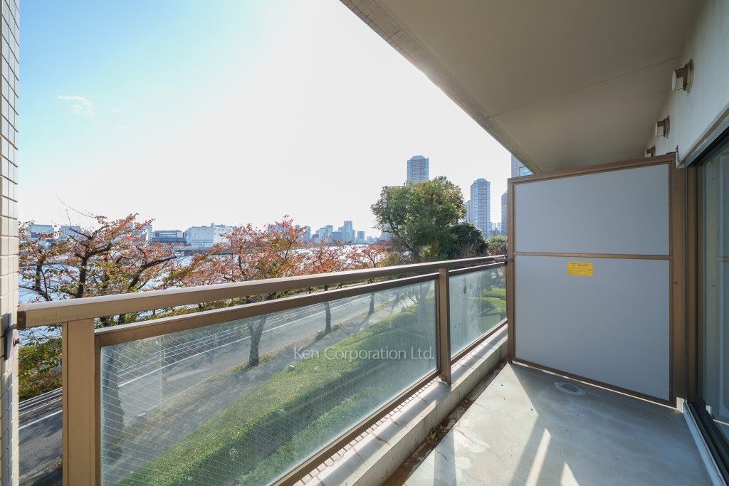 隅田リバーサイドタワーの写真 バルコニー