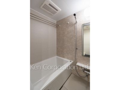 バスルーム ※写真・画像は実際と異なる場合がございます。部屋写真は同一タイプのものです。（ただし、画像中にタイプ名の記載がある場合はその記載内容を優先します。）