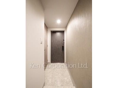 玄関 ※9階の同じ間取タイプを撮影。仕様が異なることがあります。