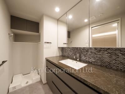 パウダールーム ※9階の同じ間取タイプを撮影。仕様が異なることがあります。