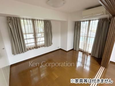 マスターベッドルーム　※家具等は付きません