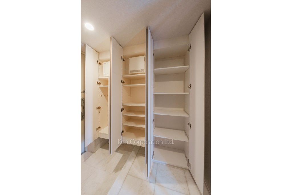 サンウッド広尾の写真 シューズクローゼット