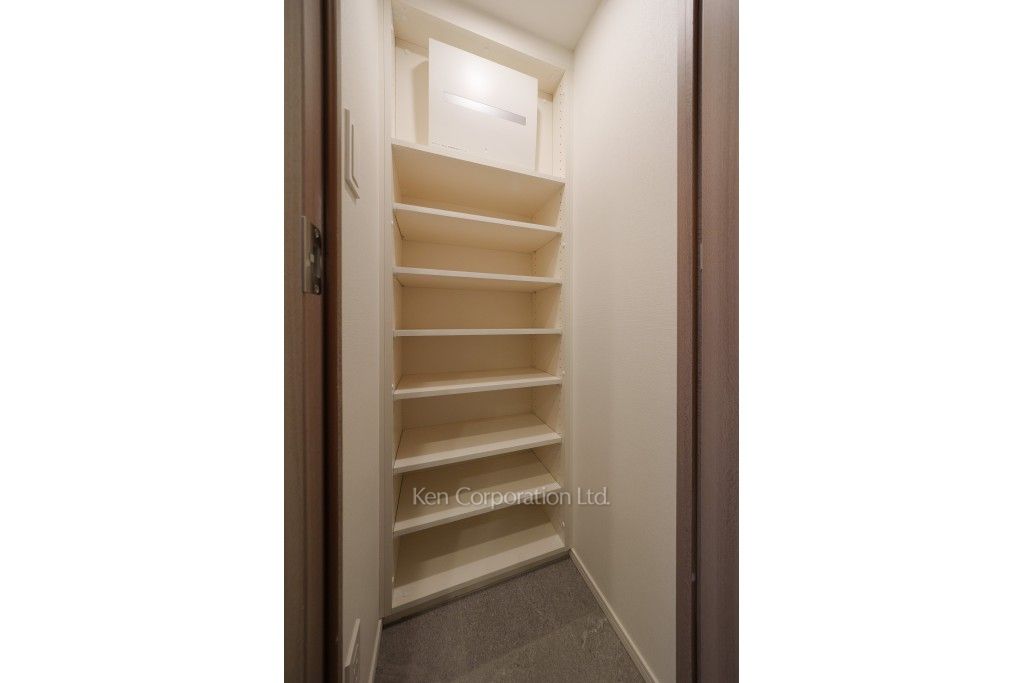 ザ・パークハビオ目黒プレイスの写真 シューズインクローゼット