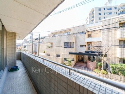 UEDA HOUSEの写真 バルコニー