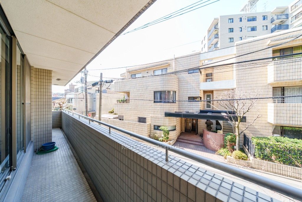 UEDA HOUSEの写真 バルコニー