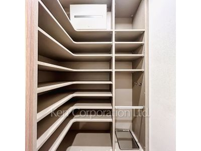 パークコート ザ・三番町ハウスの写真 クローゼット等 ※写真・画像は実際と異なる場合がございます。部屋写真は同一タイプのものです。（ただし、画像中にタイプ名の記載がある場合はその記載内容を優先します。）