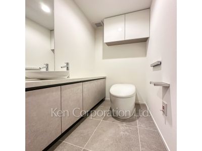 トイレ ※写真・画像は実際と異なる場合がございます。部屋写真は同一タイプのものです。（ただし、画像中にタイプ名の記載がある場合はその記載内容を優先します。）