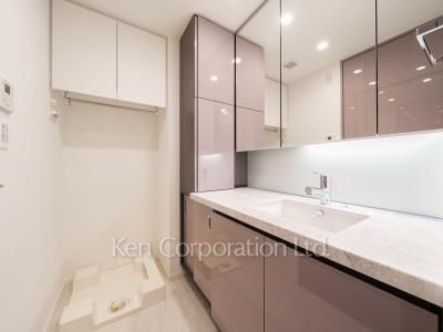 パウダールーム