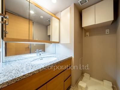 パウダールーム