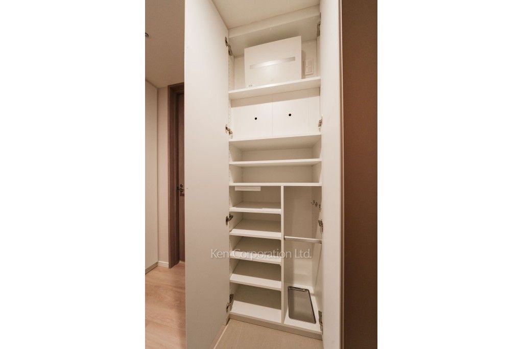 麻布台ヒルズ レジデンスBの写真 シューズクローゼット