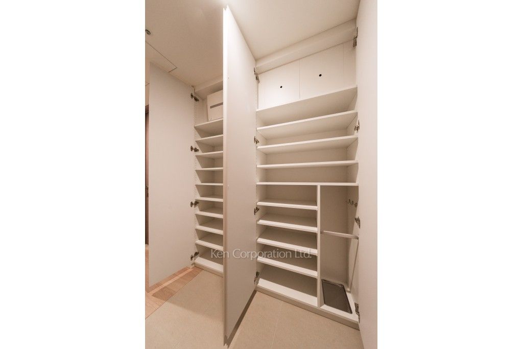 麻布台ヒルズ レジデンスBの写真 シューズクローゼット