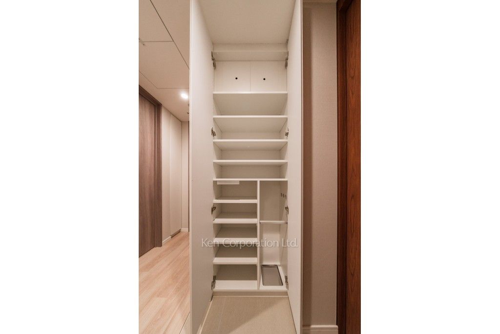 麻布台ヒルズ レジデンスBの写真 シューズクローゼット