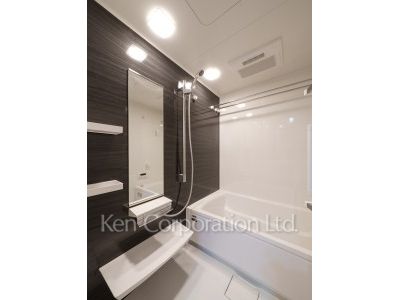 アジールコート都立大学の写真 バスルーム ※3階の同じ間取タイプを撮影。仕様が異なることがあります。