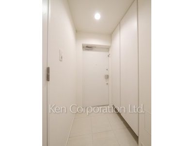 アジールコート都立大学の写真 玄関