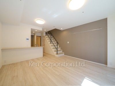 アジールコート都立大学の写真 居室（LDなど） ※1階の同じ間取タイプを撮影。仕様が異なることがあります。