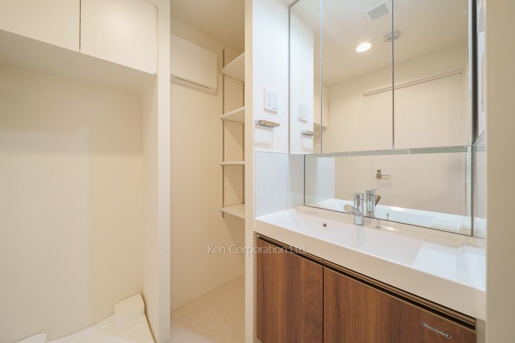 アジールコート都立大学の写真 パウダールーム ※1階の同じ間取タイプを撮影。仕様が異なることがあります。