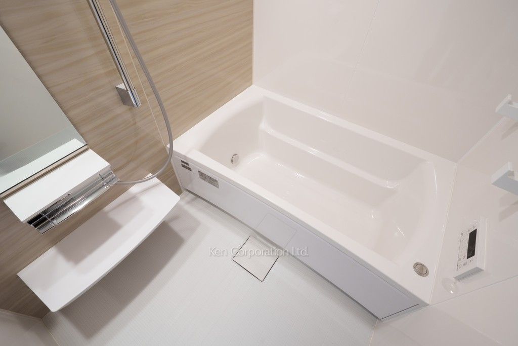 アジールコート都立大学の写真 バスルーム ※1階の同じ間取タイプを撮影。仕様が異なることがあります。