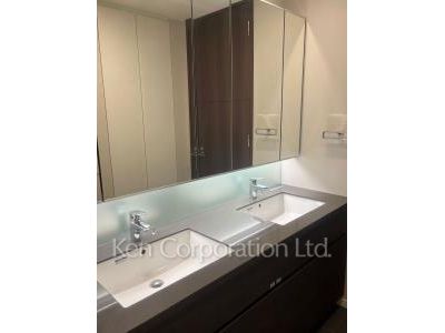 パウダールーム