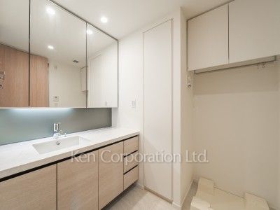 パウダールーム