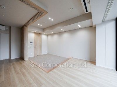 居室（LDなど） ※14階の同じ間取タイプを撮影。仕様が異なることがあります。