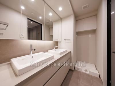 パウダールーム