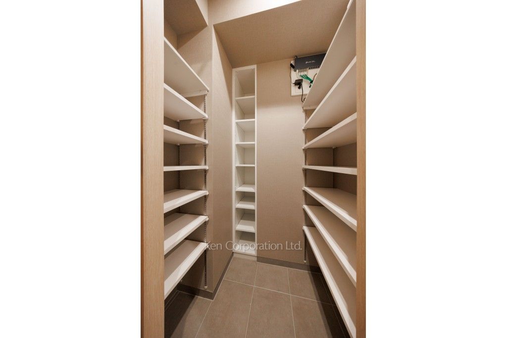 OIMACHI TRACKS RESIDENCEの写真 シューズインクローゼット