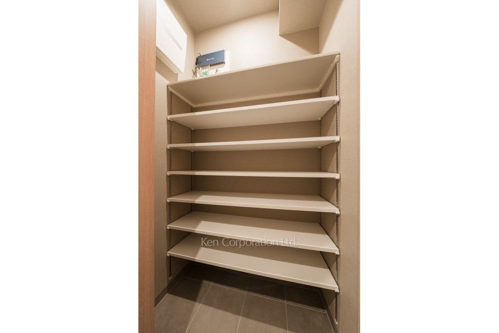 OIMACHI TRACKS RESIDENCEの写真 シューズインクローゼット