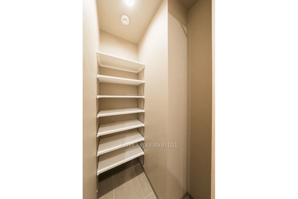 OIMACHI TRACKS RESIDENCEの写真 シューズインクローゼット