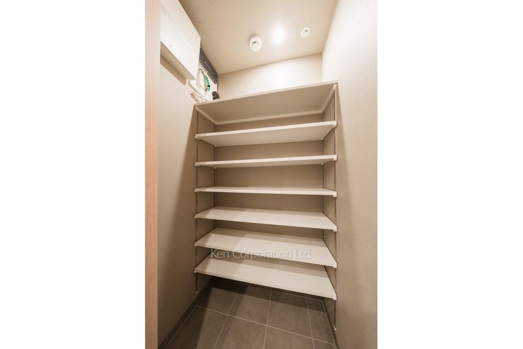 OIMACHI TRACKS RESIDENCEの写真 シューズインクローゼット