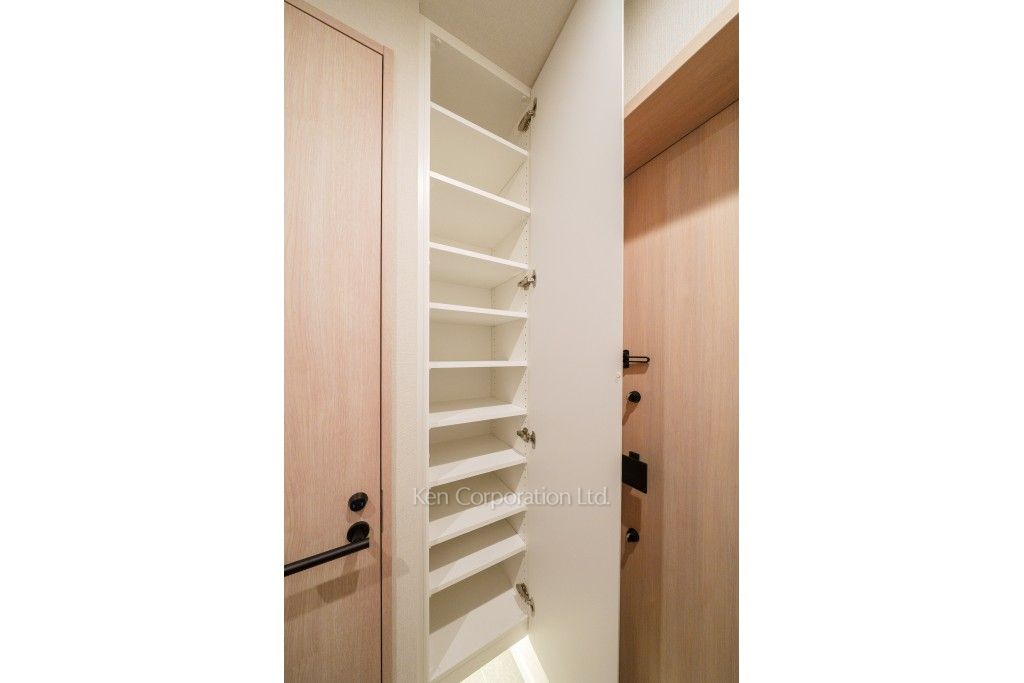 OIMACHI TRACKS RESIDENCE(SOHOフロア)の写真 シューズクローゼット