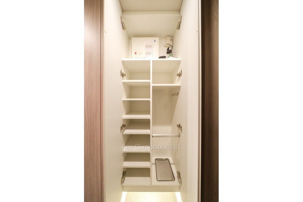 OIMACHI TRACKS RESIDENCEの写真 シューズクローゼット ※19階の同じ間取タイプを撮影。仕様が異なることがあります。