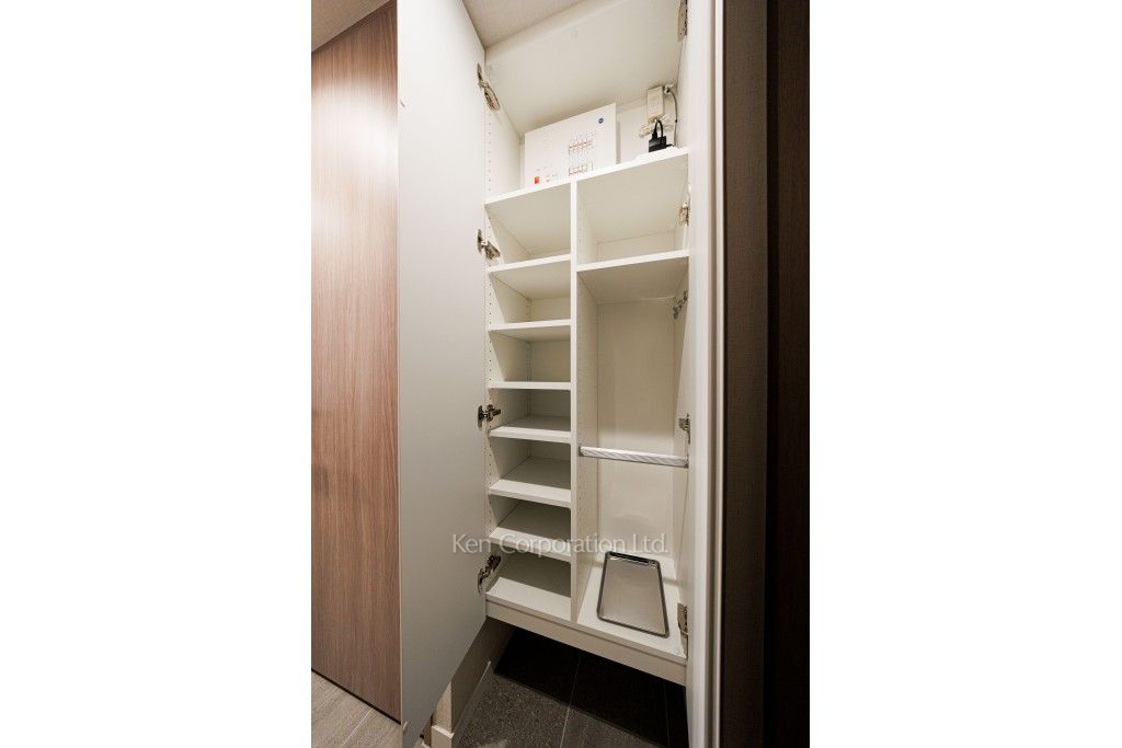 OIMACHI TRACKS RESIDENCEの写真 シューズクローゼット ※19階の同じ間取タイプを撮影。仕様が異なることがあります。