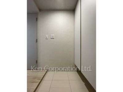 AIFLAT代々木上原の写真 玄関 ※写真・画像は実際と異なる場合がございます。部屋写真は同一タイプのものです。（ただし、画像中にタイプ名の記載がある場合はその記載内容を優先します。）