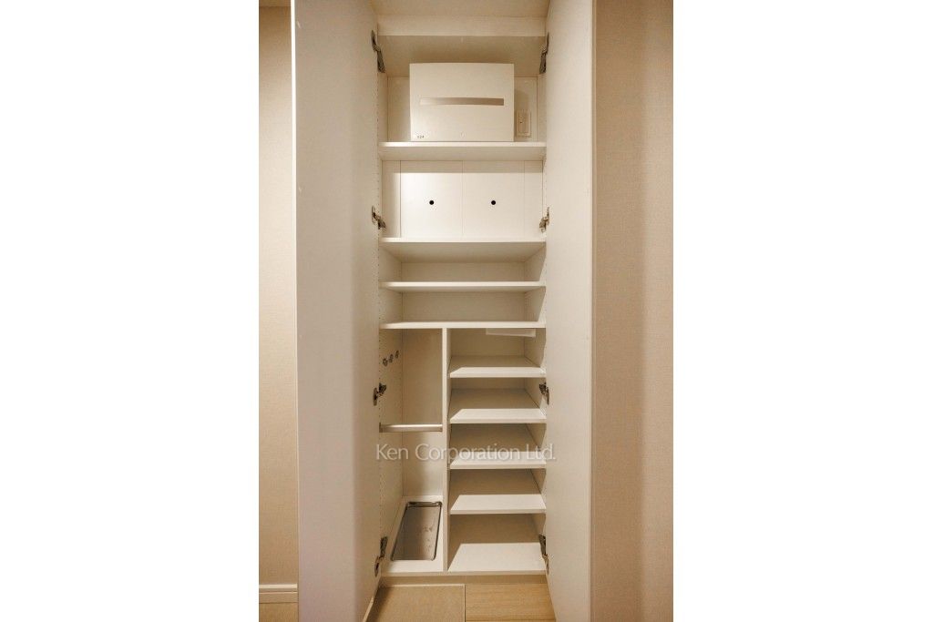 麻布台ヒルズ レジデンスBの写真 シューズクローゼット