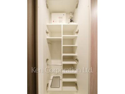 OIMACHI TRACKS RESIDENCEの写真 シューズクローゼット ※19階の同じ間取タイプを撮影。仕様が異なることがあります。