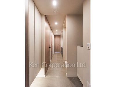 OIMACHI TRACKS RESIDENCEの写真 廊下 ※19階の同じ間取タイプを撮影。仕様が異なることがあります。