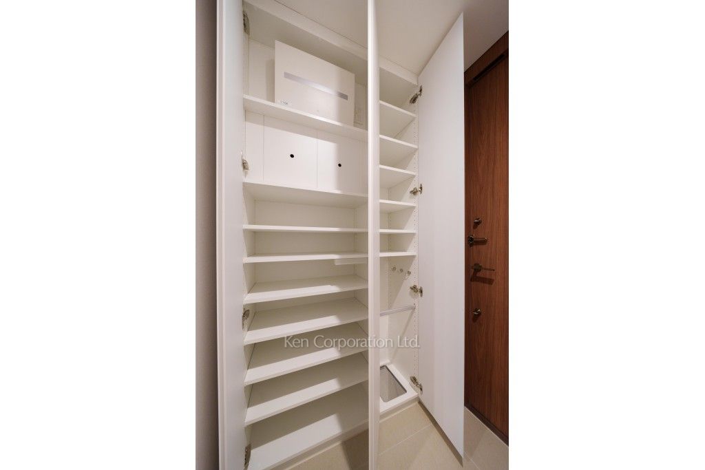 麻布台ヒルズ レジデンスBの写真 シューズクローゼット