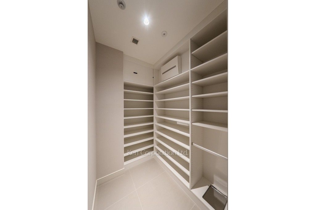 麻布台ヒルズ レジデンスBの写真 シューズインクローゼット