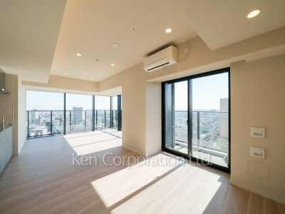 居室（LDなど） ※23階の同じ間取タイプを撮影。仕様が異なることがあります。