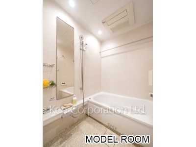 バスルーム　※MODEL ROOM ※23階の同じ間取タイプを撮影。仕様が異なることがあります。