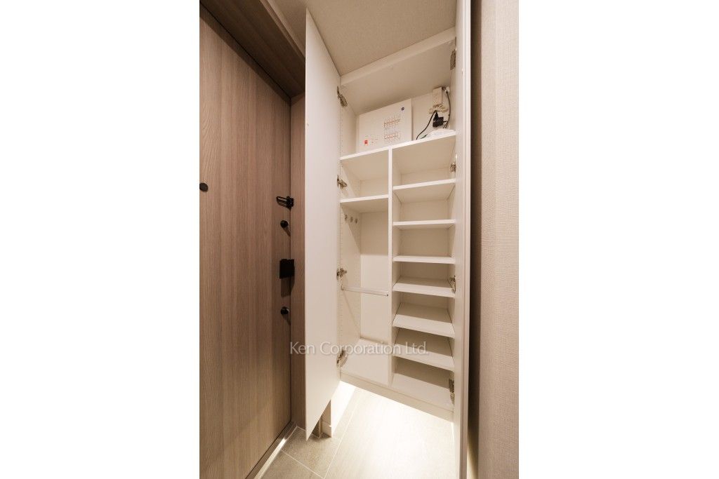 OIMACHI TRACKS RESIDENCEの写真 シューズクローゼット ※23階の同じ間取タイプを撮影。仕様が異なることがあります。