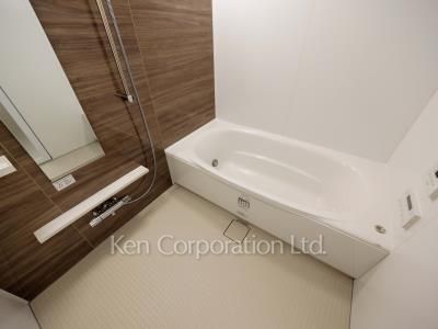 バスルーム ※7階の同じ間取タイプを撮影。仕様が異なることがあります。