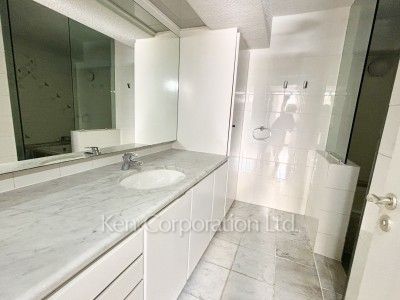 パウダールーム