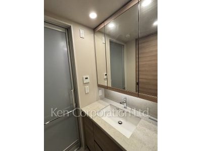 パウダールーム