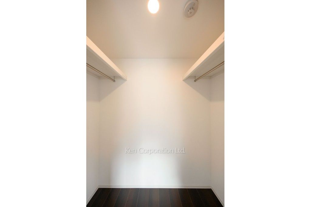 ガーデンレジデンス恵比寿の写真 ウォークインクローゼット ※2階の同じ間取タイプを撮影。仕様が異なることがあります。