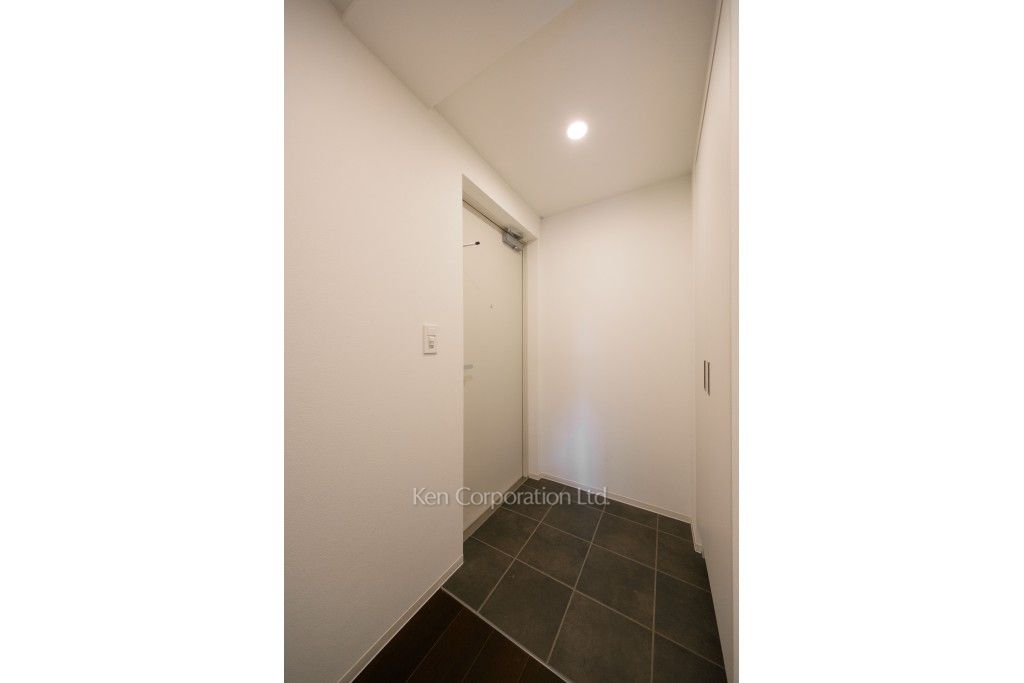 ガーデンレジデンス恵比寿の写真 玄関 ※2階の同じ間取タイプを撮影。仕様が異なることがあります。