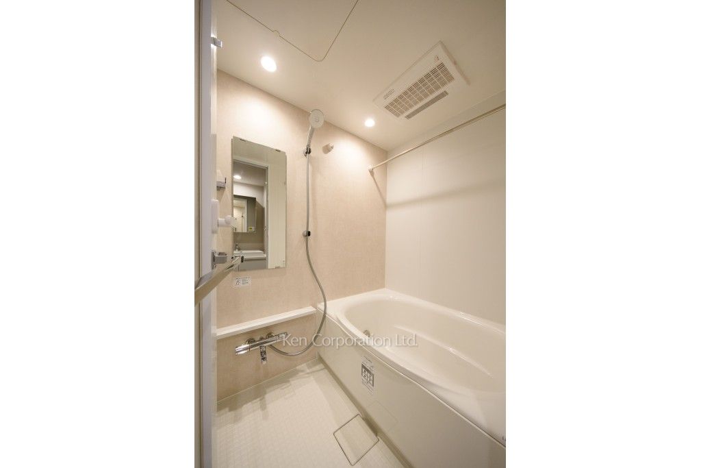 ガーデンレジデンス恵比寿の写真 バスルーム ※2階の同じ間取タイプを撮影。仕様が異なることがあります。