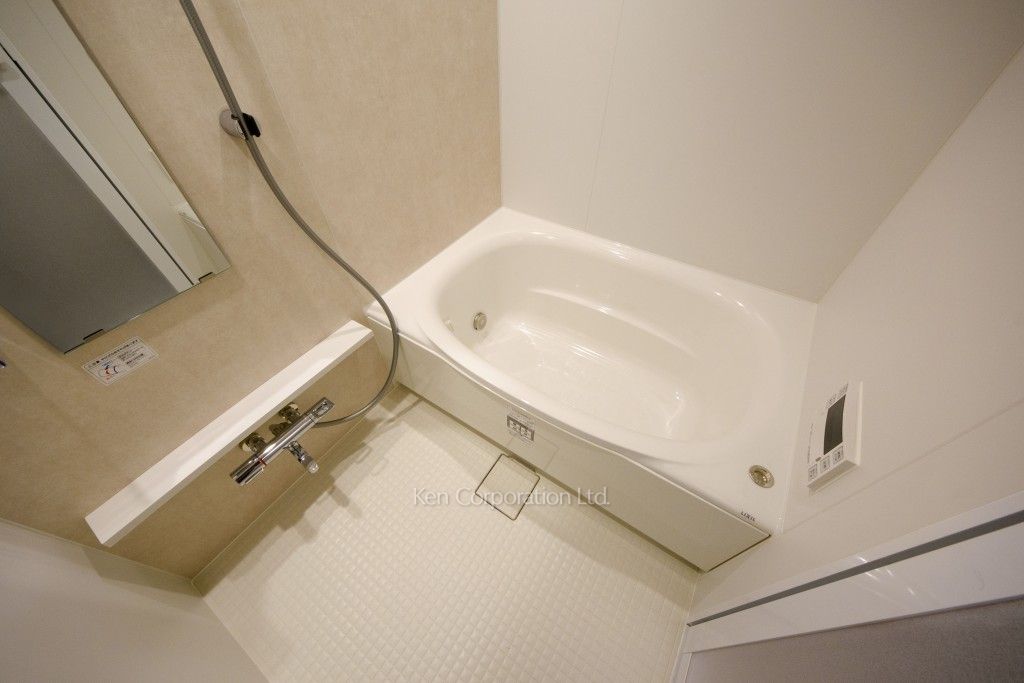 ガーデンレジデンス恵比寿の写真 バスルーム ※2階の同じ間取タイプを撮影。仕様が異なることがあります。