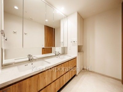 パウダールーム ※1階の同じ間取タイプを撮影。仕様が異なることがあります。